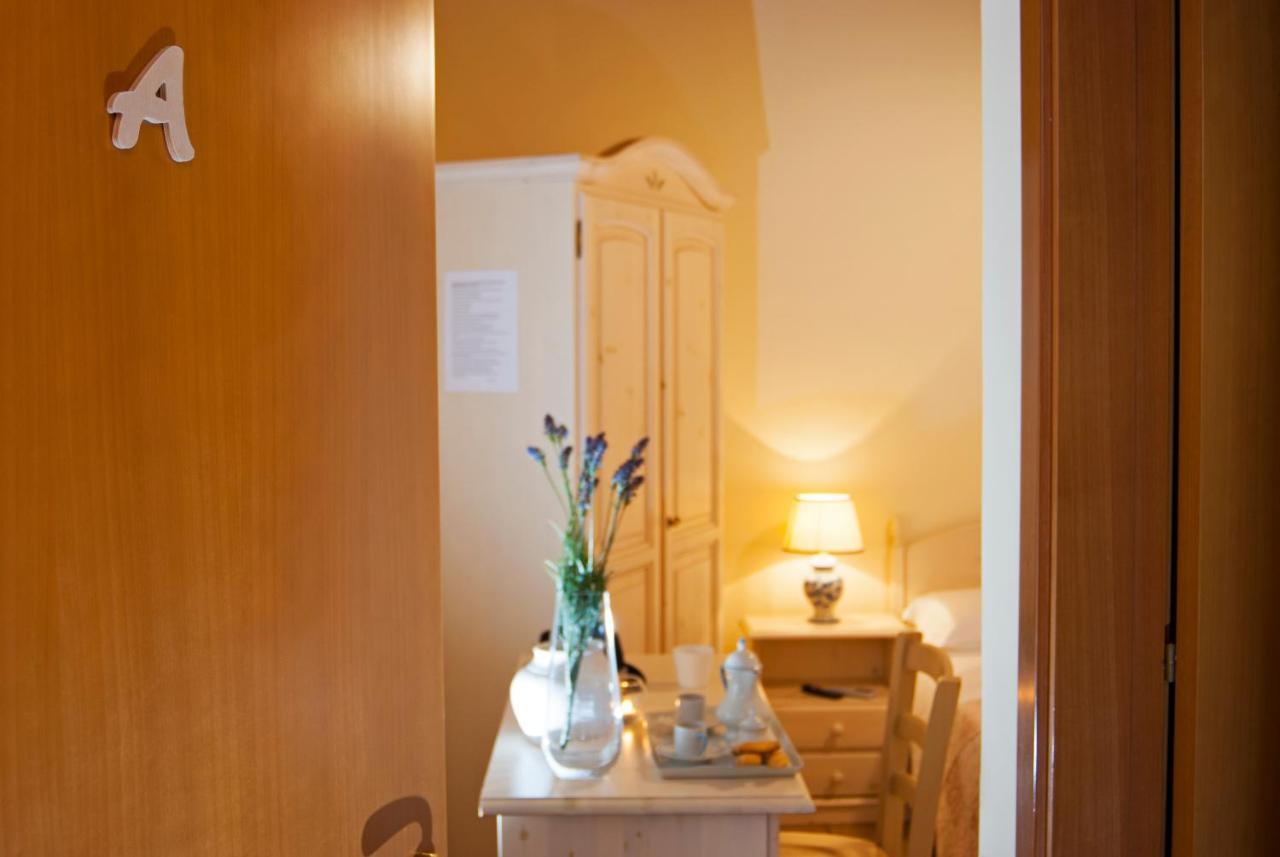 דונאפוגאטה Agriturismo Al Casale מראה חיצוני תמונה