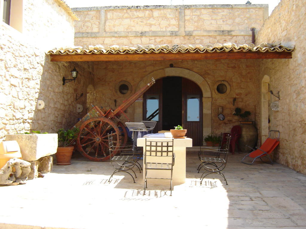דונאפוגאטה Agriturismo Al Casale מראה חיצוני תמונה