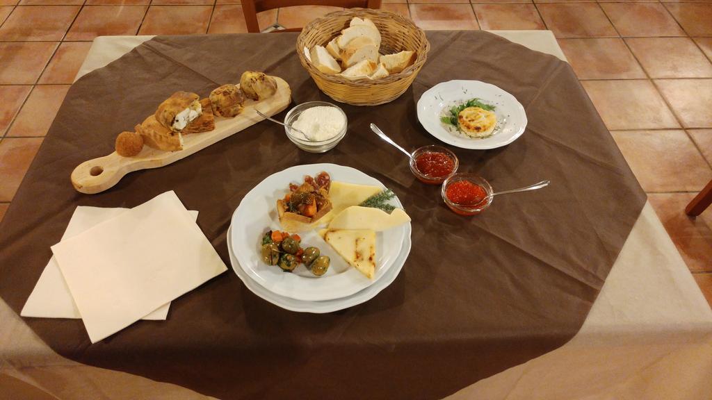 דונאפוגאטה Agriturismo Al Casale מראה חיצוני תמונה