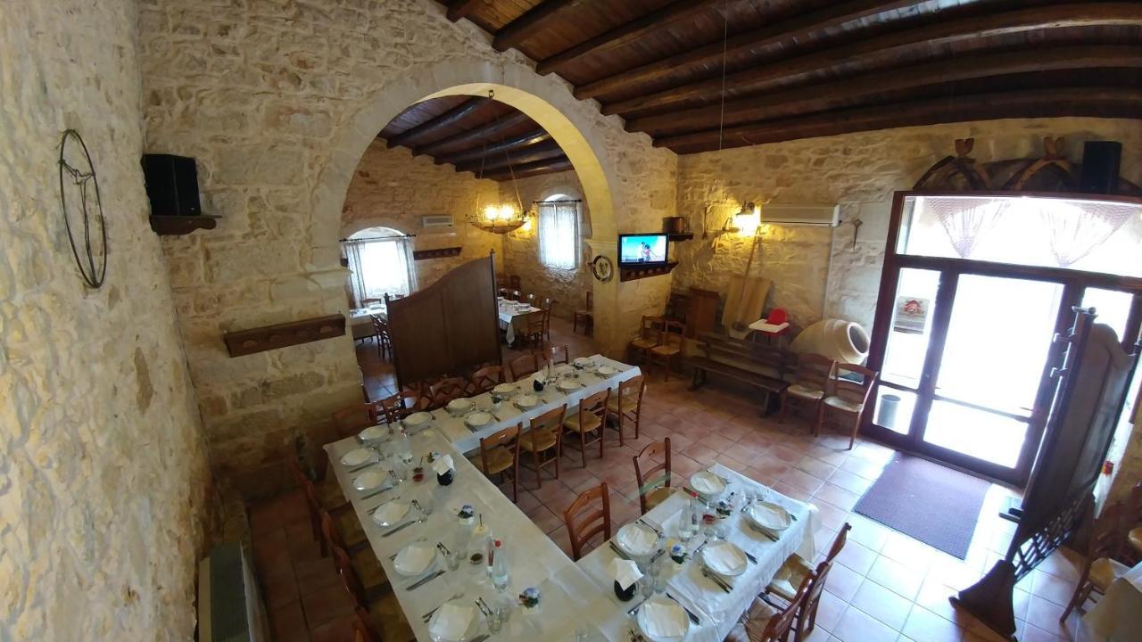 דונאפוגאטה Agriturismo Al Casale מראה חיצוני תמונה